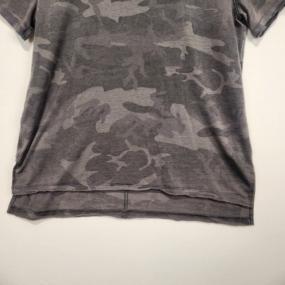 We The Free Women's Casual Comfy Camo T-Shirt Gray Size S - Picture 2 of 9